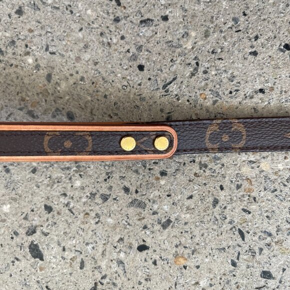 Authentic Louis Vuitton Monogram Dog Leash | Classic Canvas & Vachetta Leather - Picture 2 of 4